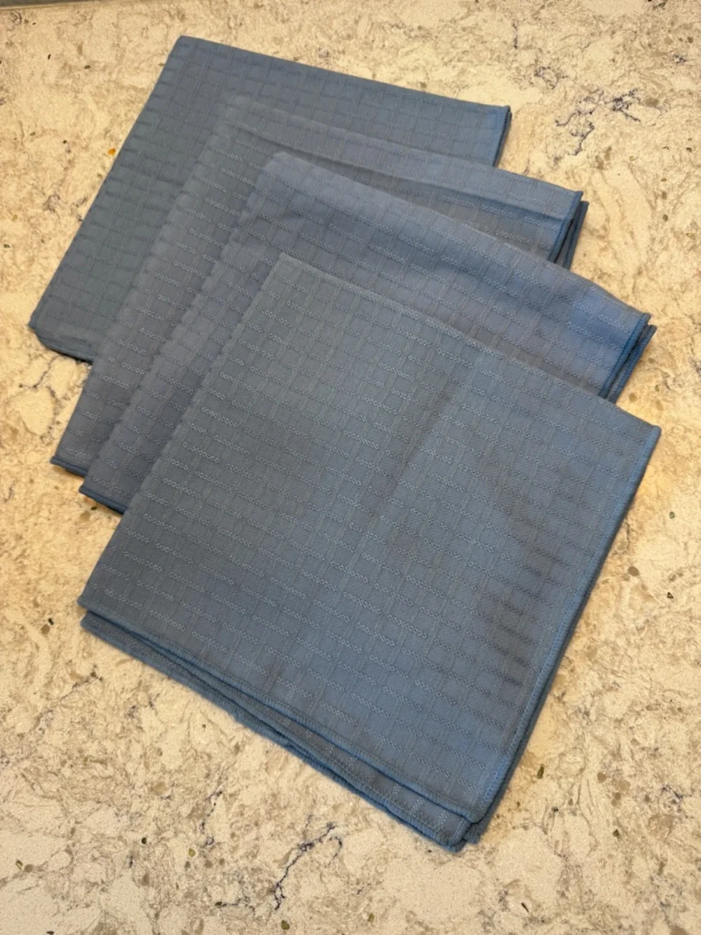 Fieldcrest Royal Velvet Set of 4 Dinner Napkins Checker pattern Light Blue